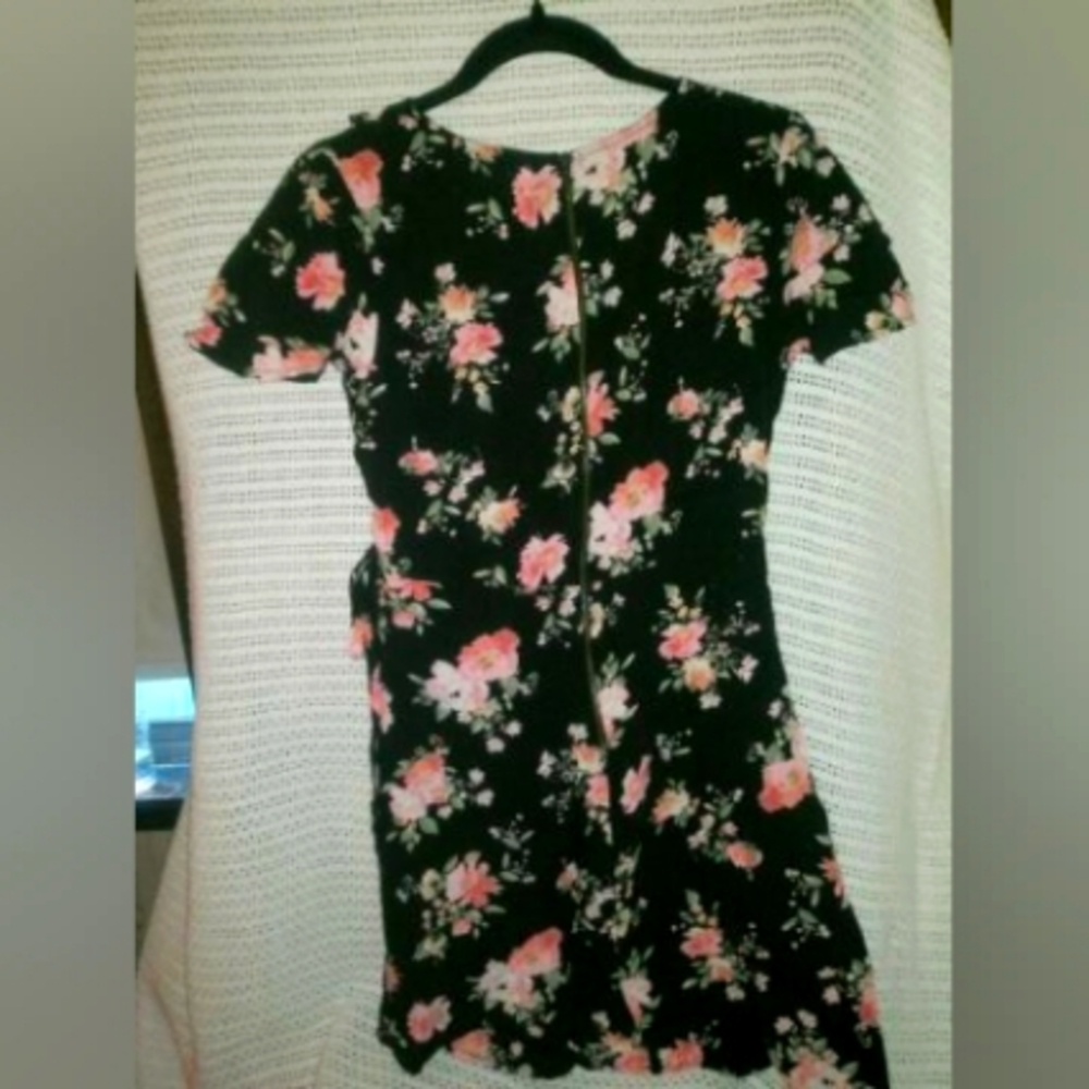 Women's knee length summer dress